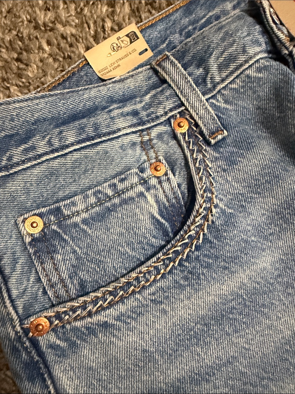 Levi's Women’s 501 Original Jeans - Picture 2 of 5